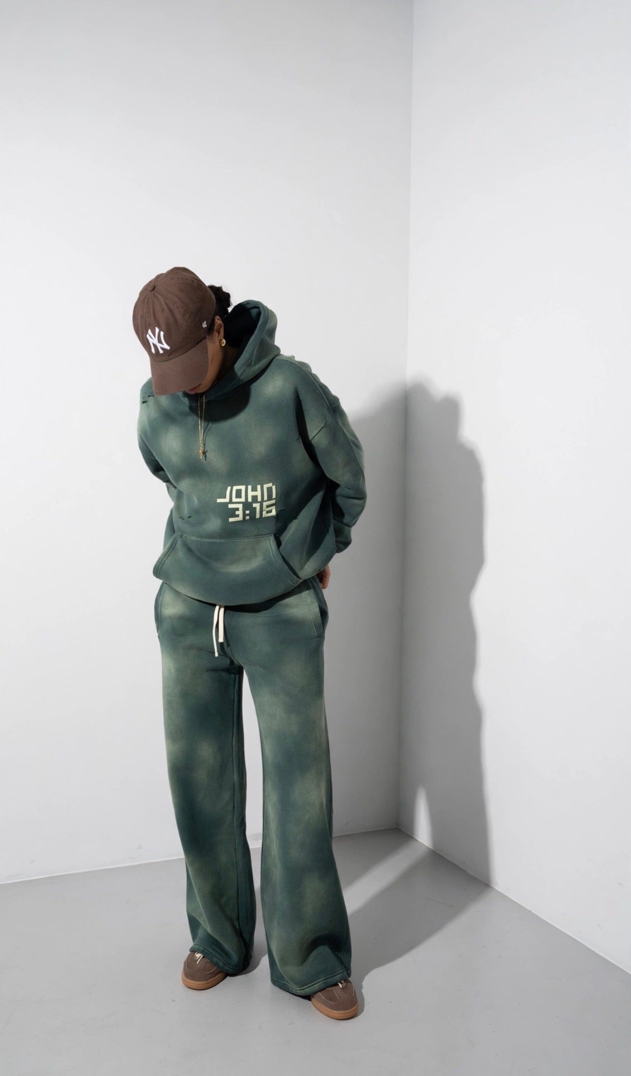 John 3:16 Unisex Wide Leg Fleece Sweatpants